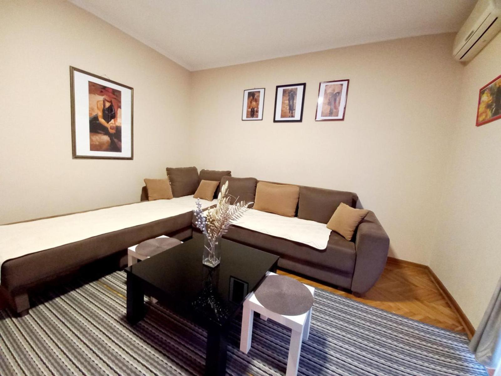 Apartment Alex 2 Belgrado Exterior foto